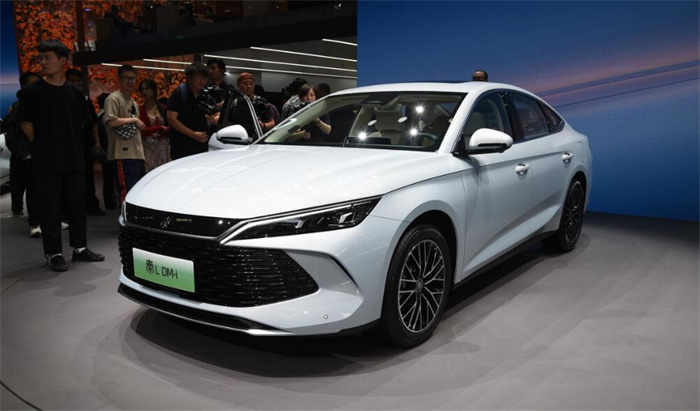 2024秦L DM-i最新价格9.98-13.98万元，最低落地10.49万元  第3张