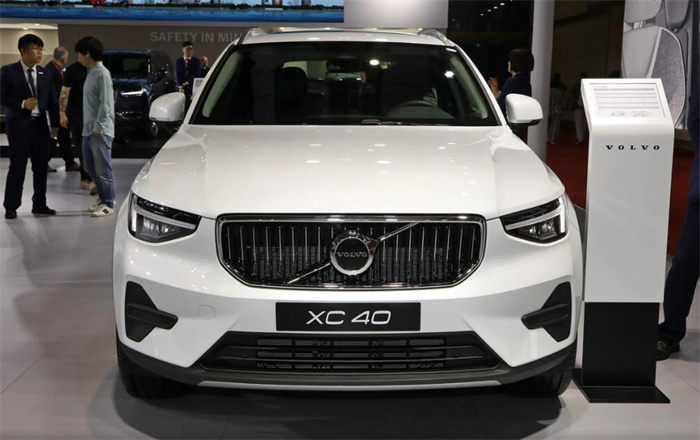 2024款沃尔沃XC40最新报价21.10-35.48万  第1张